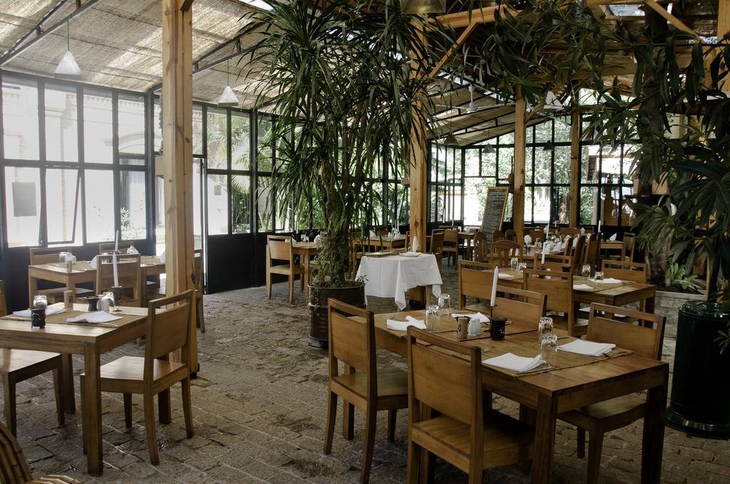 Hotel Restaurant Le Combava Антананариву Екстериор снимка