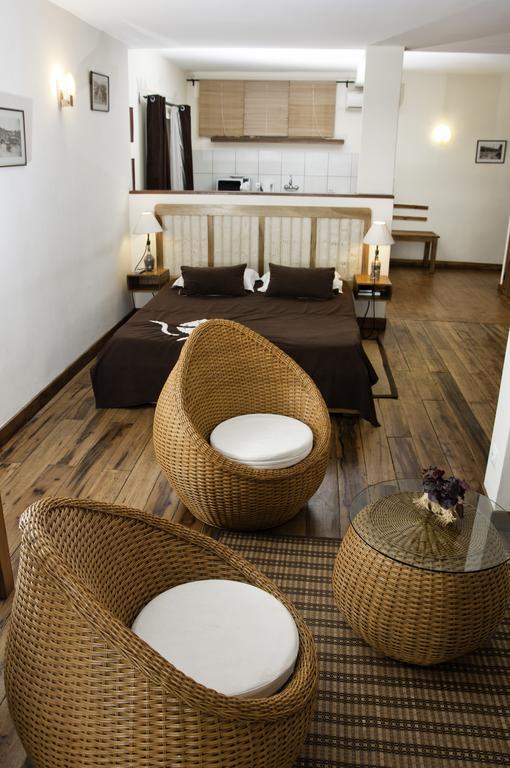 Hotel Restaurant Le Combava Антананариву Стая снимка