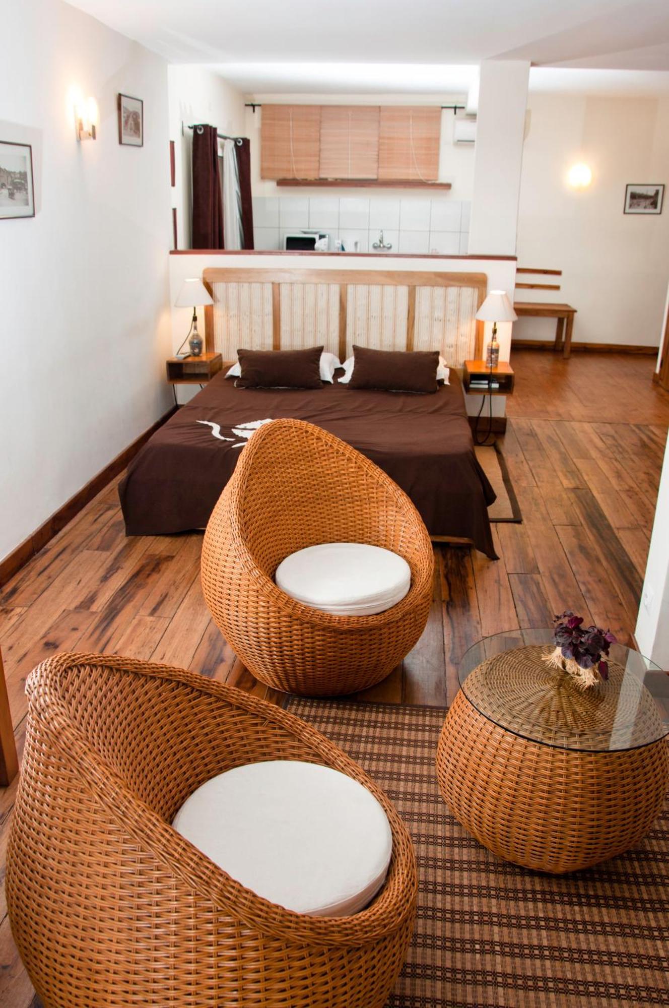 Hotel Restaurant Le Combava Антананариву Екстериор снимка